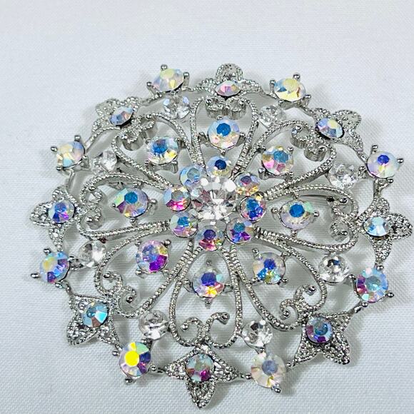 Round Flower Floral Bouquet Sash Brooch Pin Rhinestones Wedding Silver Toned - Picture 4 of 8